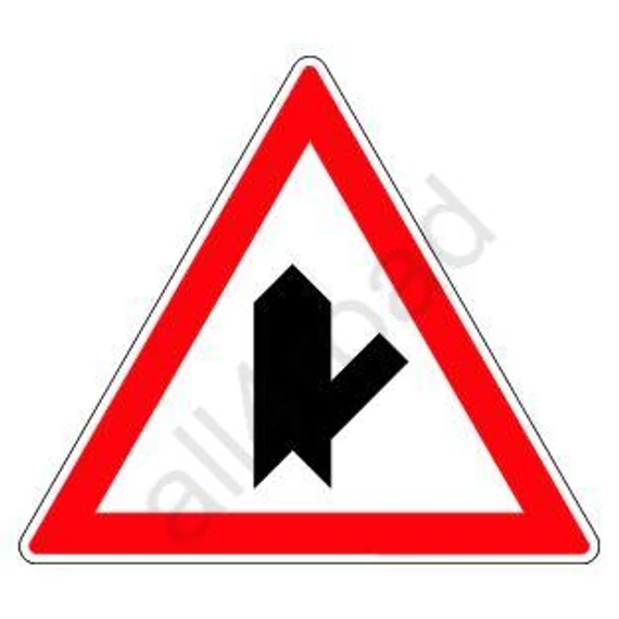 Útkereszteződés alárendelt úttal (7)