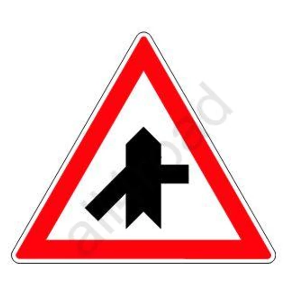Útkereszteződés alárendelt úttal (8)