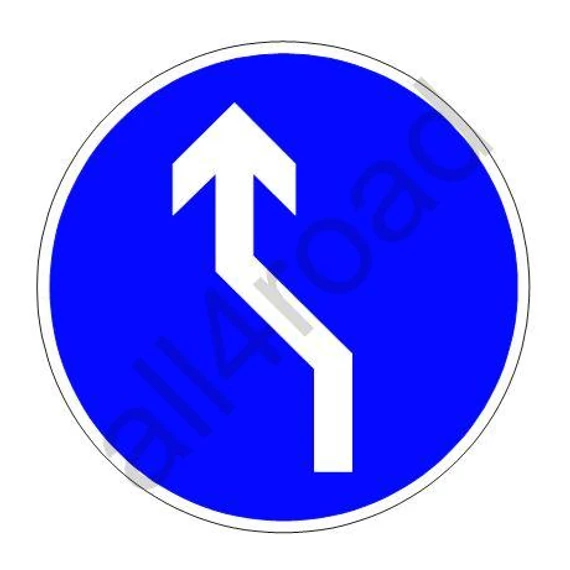 Kötelező haladási irány (S-alakban megtört)